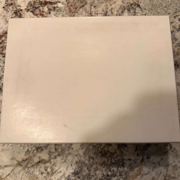 Rolex Cream Dealer Display Watch Storage Box with pillows - Picture 5 of 5